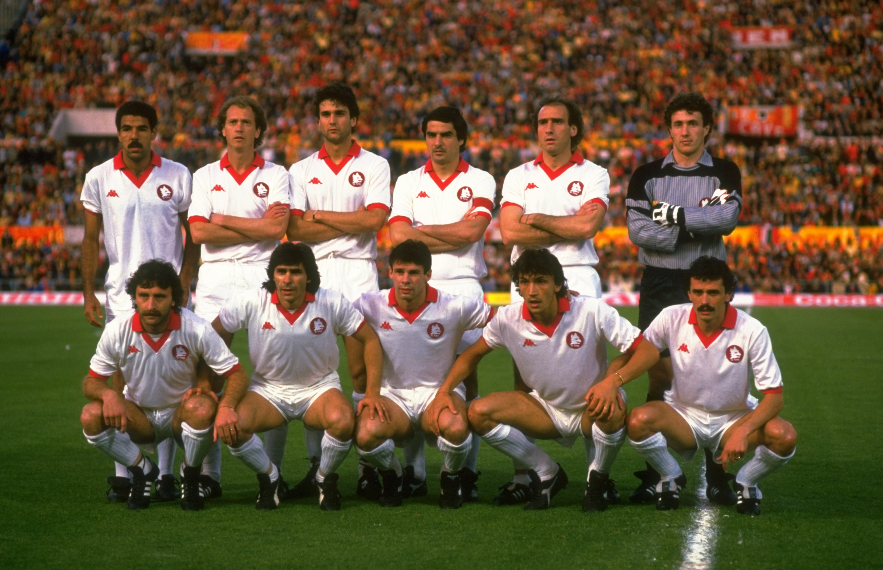 Coppa dei Campioni 1984, Liverpool-Roma,la squadra della Roma schierata prima della partita