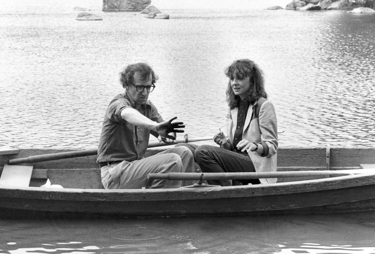 Manhattan (1979) Woody Allen and Diane Keaton
